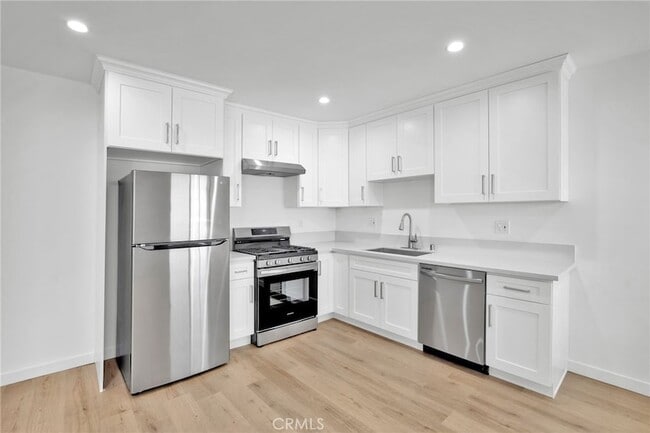 Building Photo - 13018 Valleyheart Dr