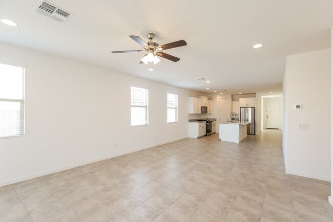 Foto del edificio - 17484 W Sunnyslope Ln