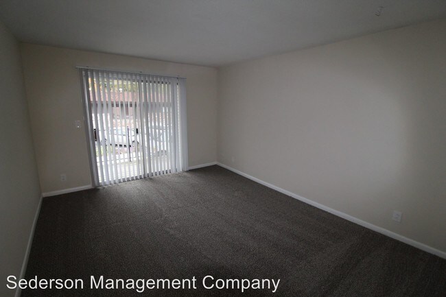 Foto del edificio - 5811 Maple St