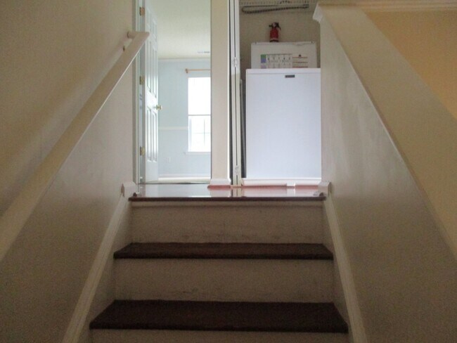 Foto del edificio - 4031 Red Wing Court, Williamsburg, VA - Av...