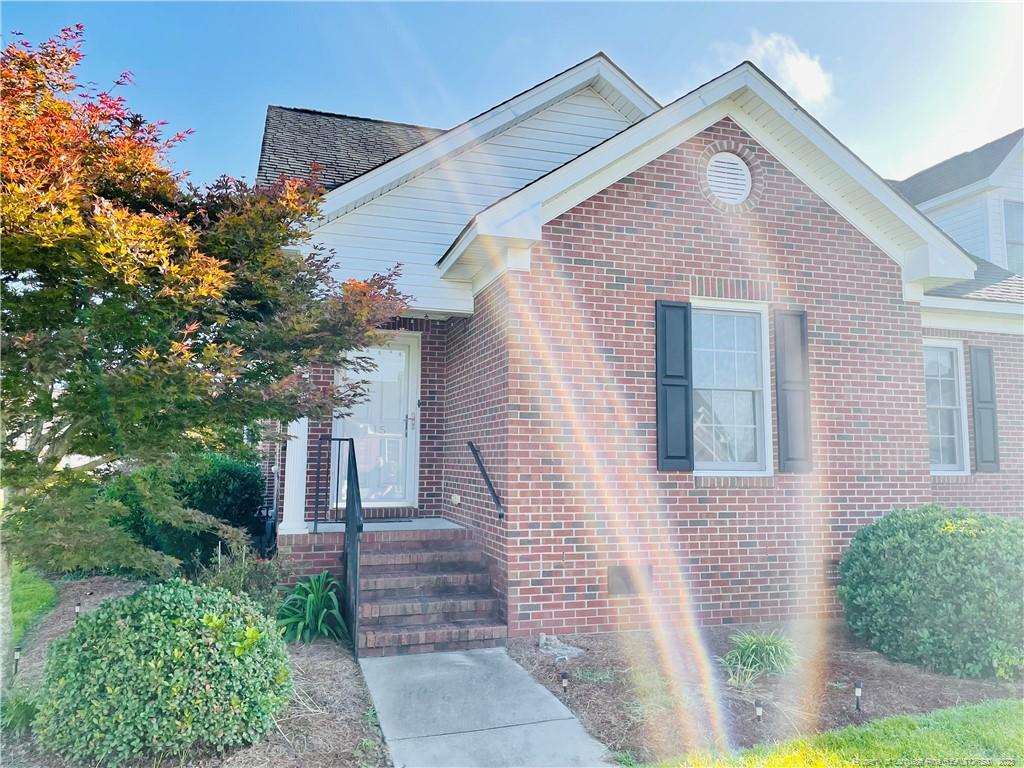 Primary Photo - 615 Amberdale W Cir