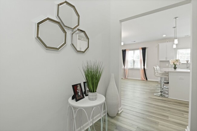 Building Photo - 117 Mettler Loop