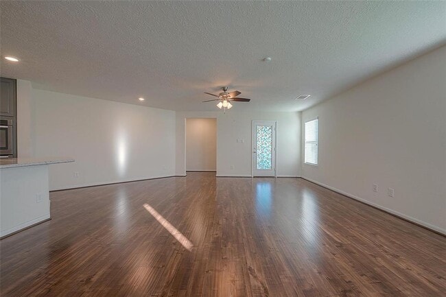 Building Photo - 5202 Pine Forest Ridge St