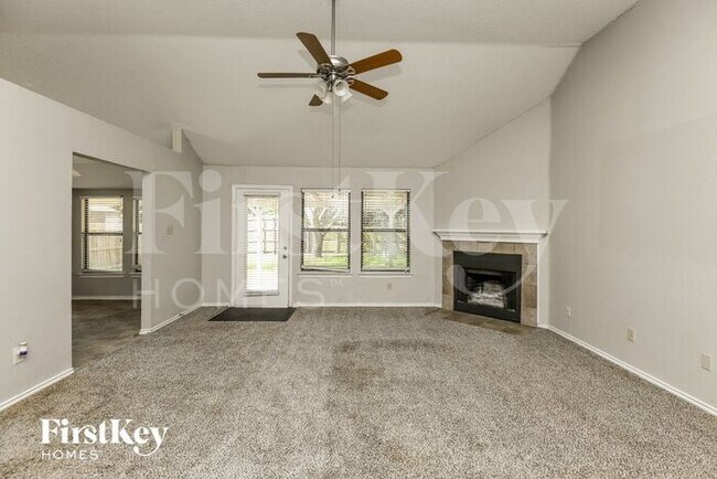 Foto del edificio - 4742 Cornflower Drive