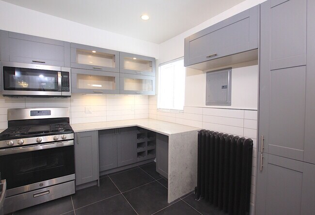 Foto del edificio - 8766 Agnes Street