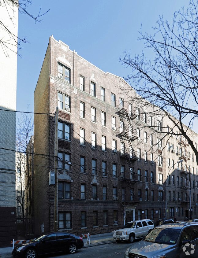 Building Photo - Cliff Hall Apartments