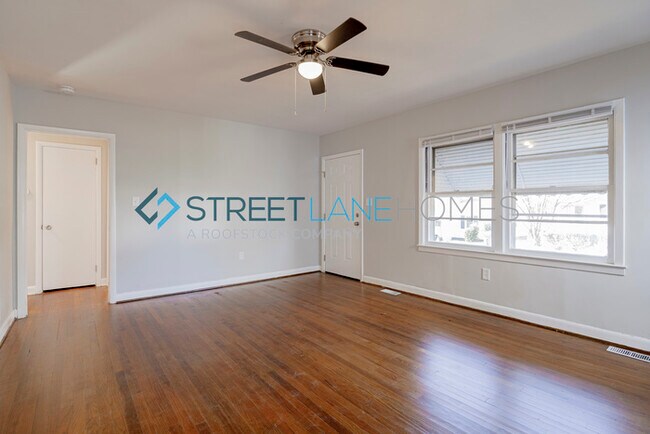 Foto del edificio - 276 Caulder Cir