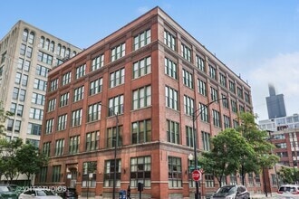 Building Photo - 331 S Peoria St