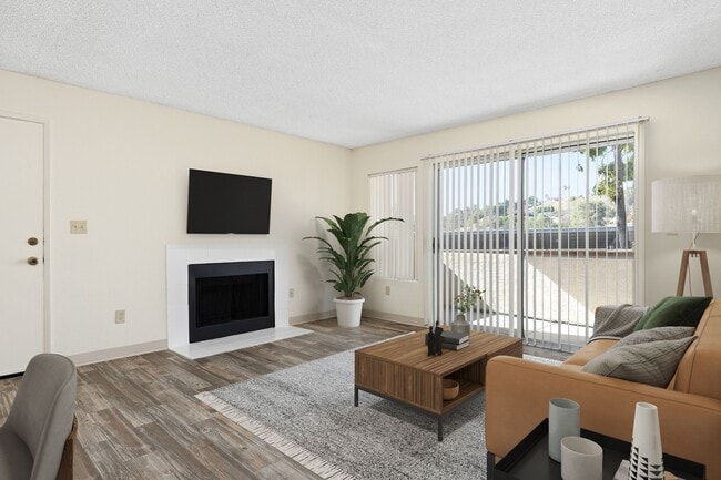 Building Photo - Sommerset - UP TO $2775 OFF!*