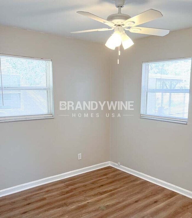 Building Photo - NEW Lower Rental Rate Leasing Special: Mar...