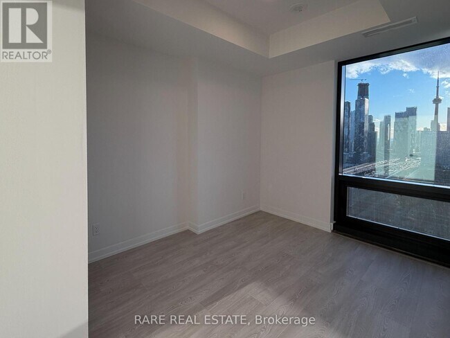 Photo du bâtiment - 35 Parliament St