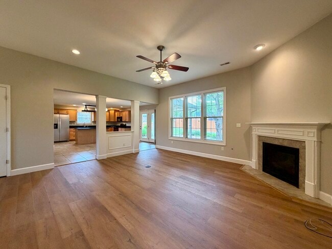 Foto del edificio - 2007 Ruby Oaks Ct