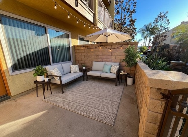 Building Photo - Remodeled 1 Bedroom Unit in the City of Orange