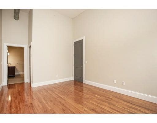 Building Photo - 12 Lothrop St