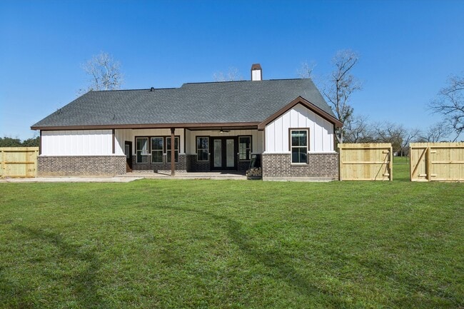 Building Photo - 1610 Newgulf Dr