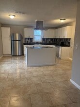 Building Photo - 435 E Latimer Pl