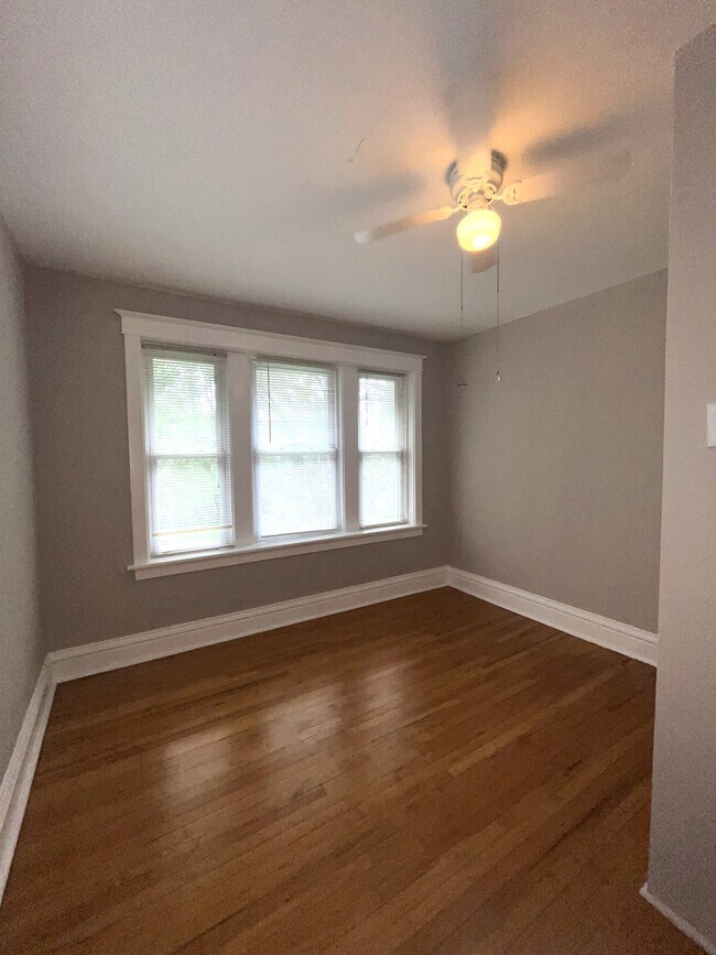 Foto del edificio - 5243 Bancroft Ave