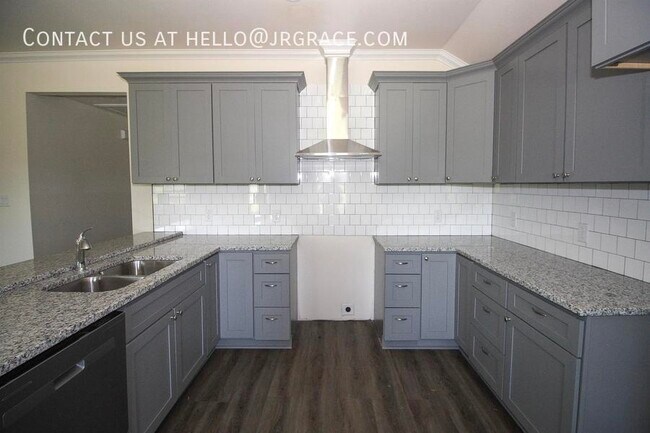 Building Photo - 2808 S 8th St