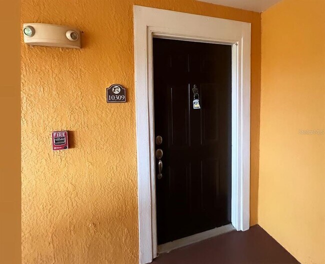 Foto del edificio - 5483 Vineland Rd
