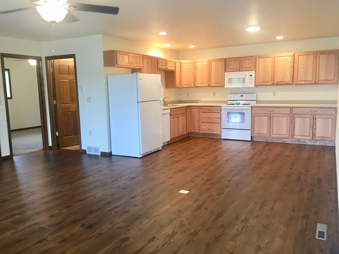 12185 Firefly Rd, Sparta, WI 54656 Townhome Rentals in Sparta WI