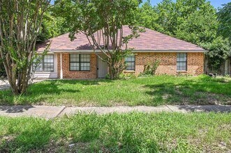 Building Photo - 115 Mesa Wood Dr