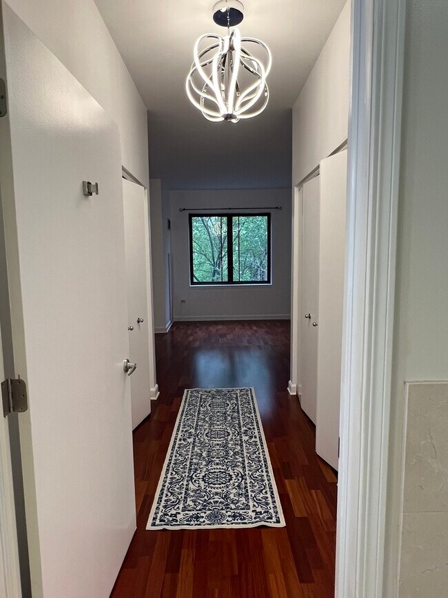 Foto del edificio - 1322 S Prairie Ave