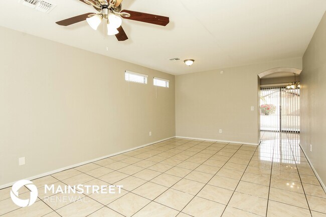 Foto del edificio - 13001 N 127th Ln