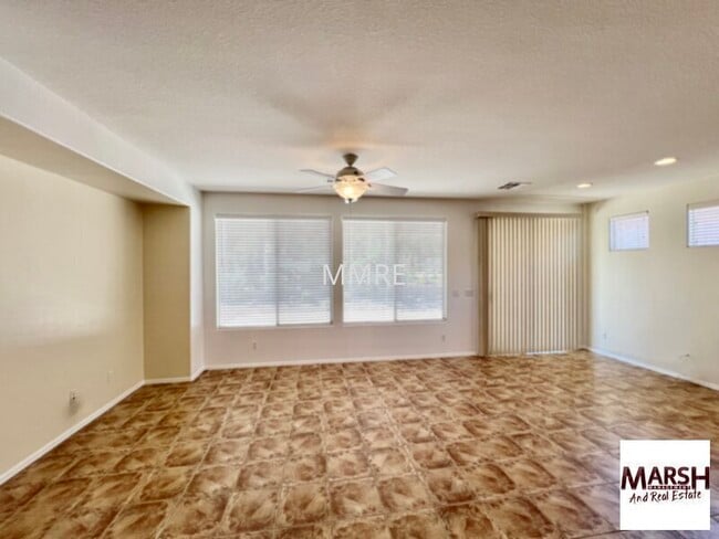 Building Photo - Beautiful 2 bedroom home in Trilogy (55 &amp; older community)!