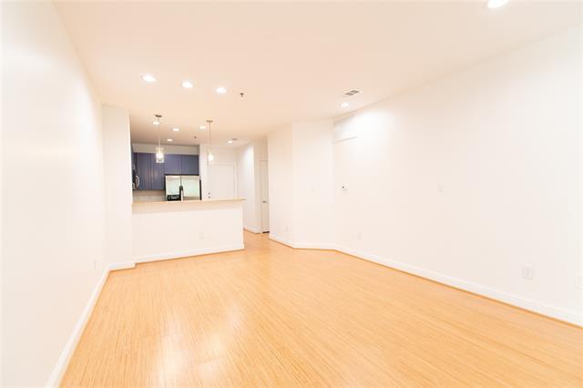 Foto del edificio - 4122 Avondale Ave