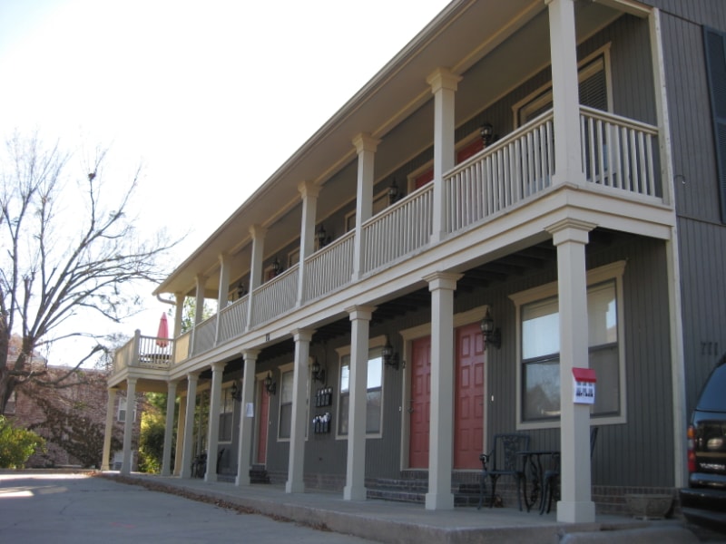 Foto principal - 711 W Douglas St