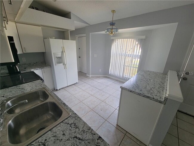 Foto del edificio - 7413 Crock Ave