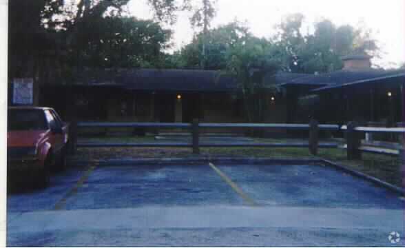 Primary Photo - El Doral Apartments