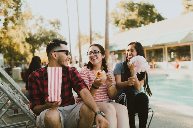 Eventos sociales - Arlington Farm Apartments