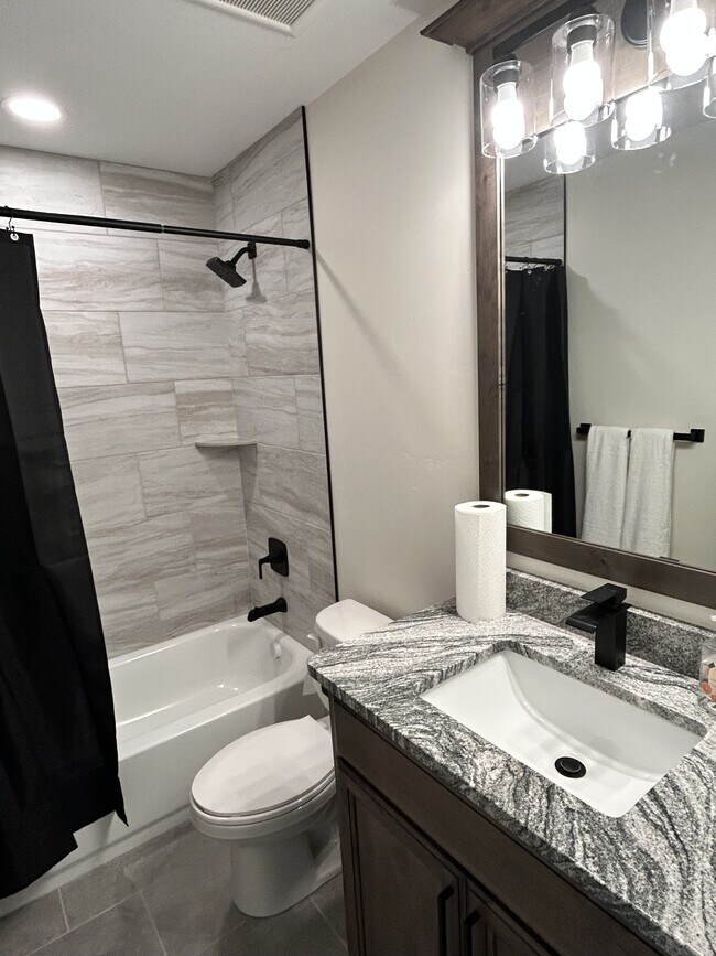 Building Photo - 184 Galena Smt Dr