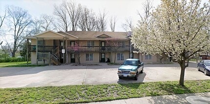 Building Photo - 1602 Paris Rd