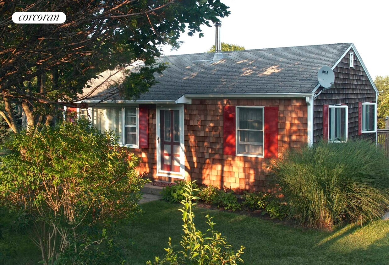 12 S Delrey Rd, Montauk, NY 11954 House for Rent in Montauk, NY