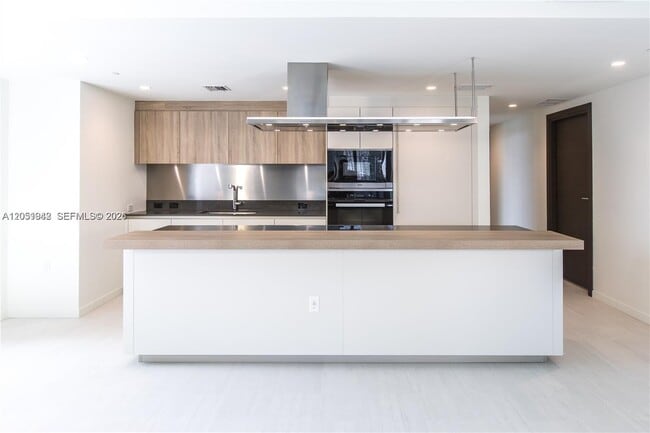 Photo - 1000 Brickell Plaza (Miami, FL) Apartment