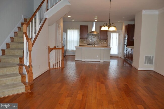 Foto del edificio - 3059 Waterloo Ln