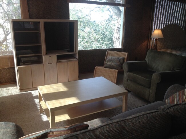 Ocean Peek - 615 S Irena Ave