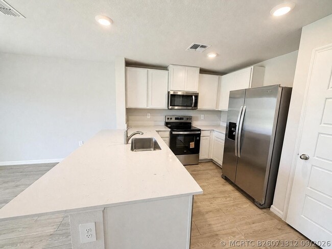 Foto del edificio - 8172 Cobblestone Dr