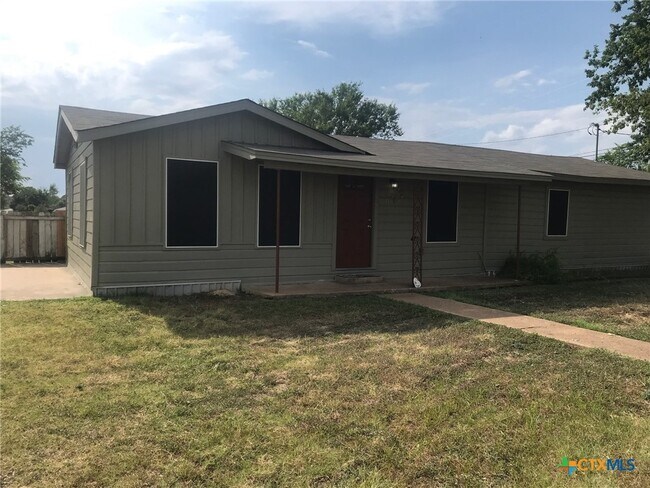 Building Photo - 310 N Pea Ridge Rd