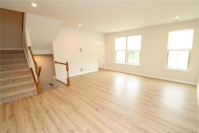 Foto del edificio - 1242 Channing Park Cir
