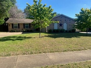 Building Photo - 431 Malden Dr