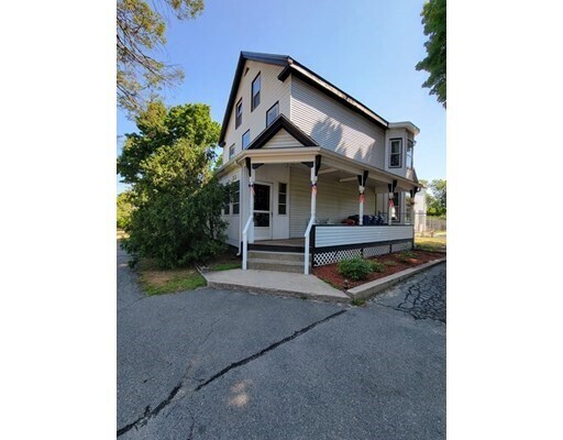 Primary Photo - 33 Oak St