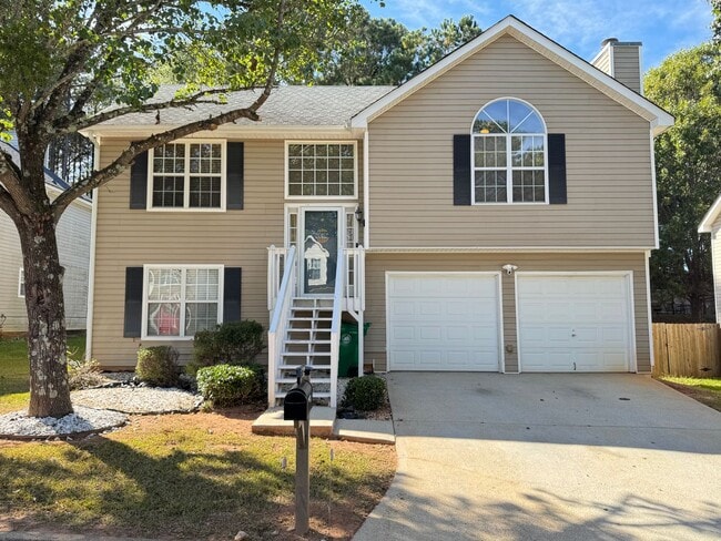 Beautiful 3 Bedroom 2 Bath Home Close to I... - Beautiful 3 Bedroom 2 Bath Home Close to I...