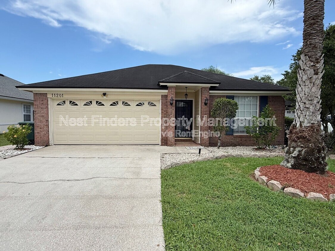 Primary Photo - 11201 Wandering Oaks Dr