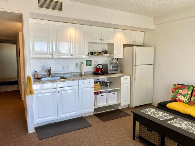 Foto del edificio - 6 Month minimum - Fully Furnished - Ocean ...