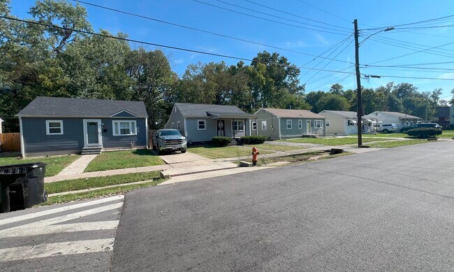 Photo - 307 N 36th St House