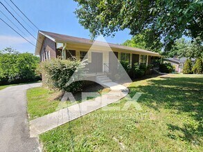 Building Photo - 7324 Deane Hill Dr