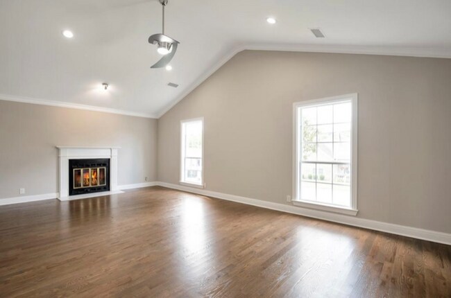 Foto del edificio - 5821 Labrador Ln